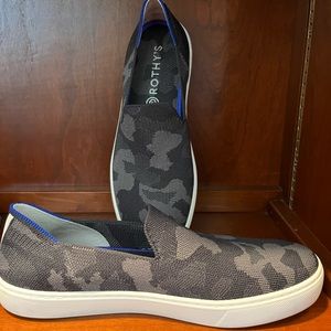 Rothy’s Original slip on sneaker black camo 9